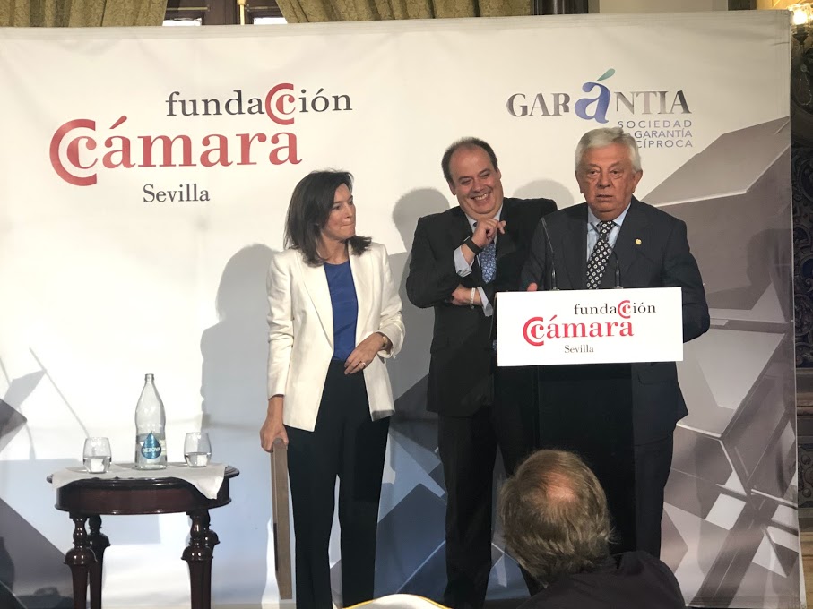 Garántia ha patrocinado un desayuno-coloquio de la Fundación Cámara de Comercio de Sevilla con la directora general de BBVA España, Cristina de Parias