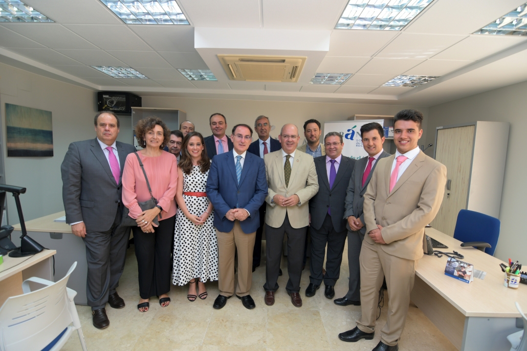 imagen de Garántia inaugura su nueva oficina en Cádiz ubicada en el edificio de la Confederación de Empresarios de la provincia